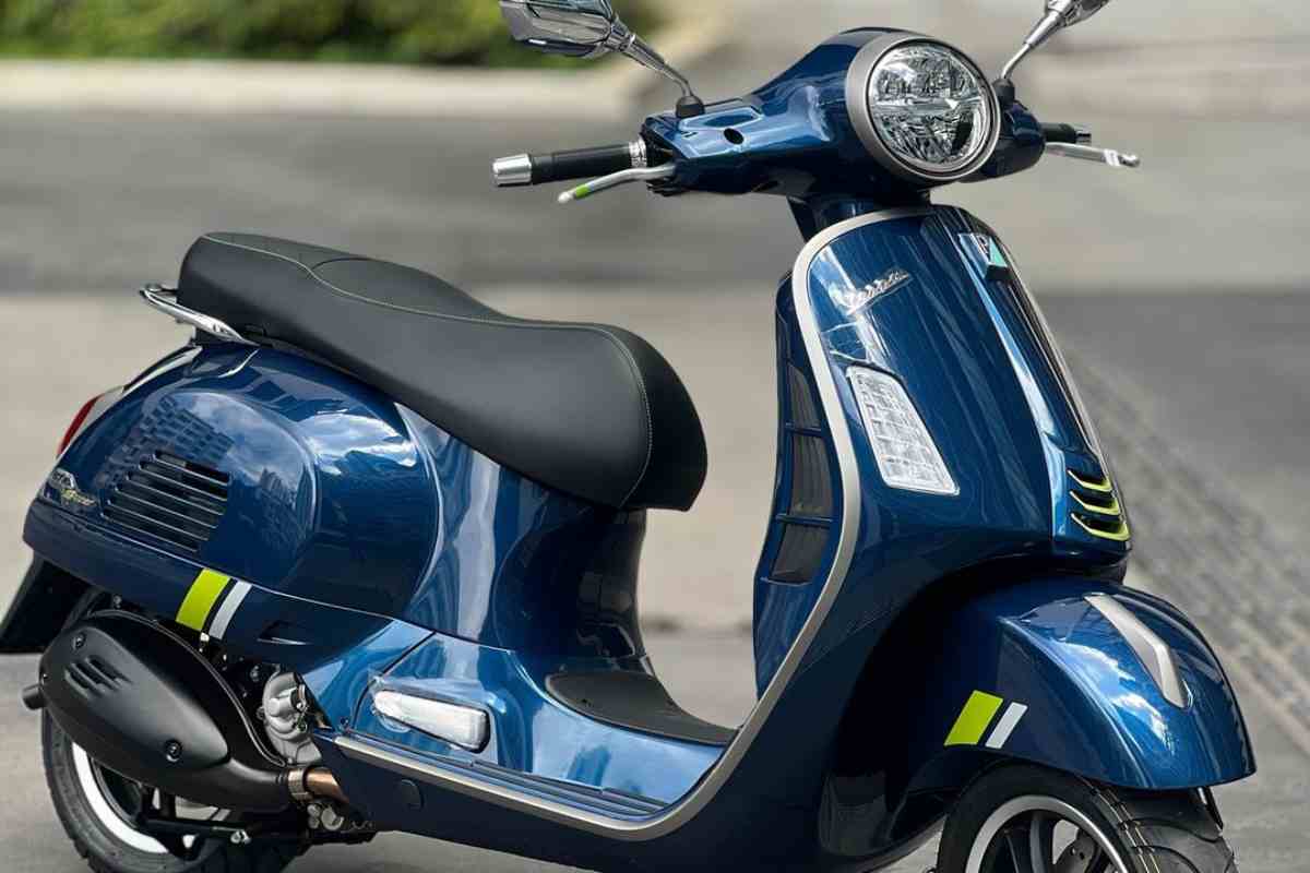 Un modello di Vespa GTS 310