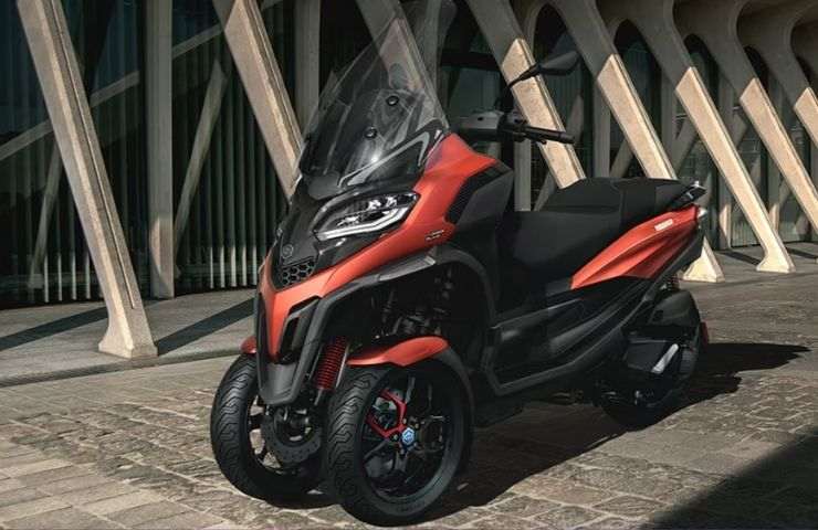 Scooter tre ruote Piaggio Mp3